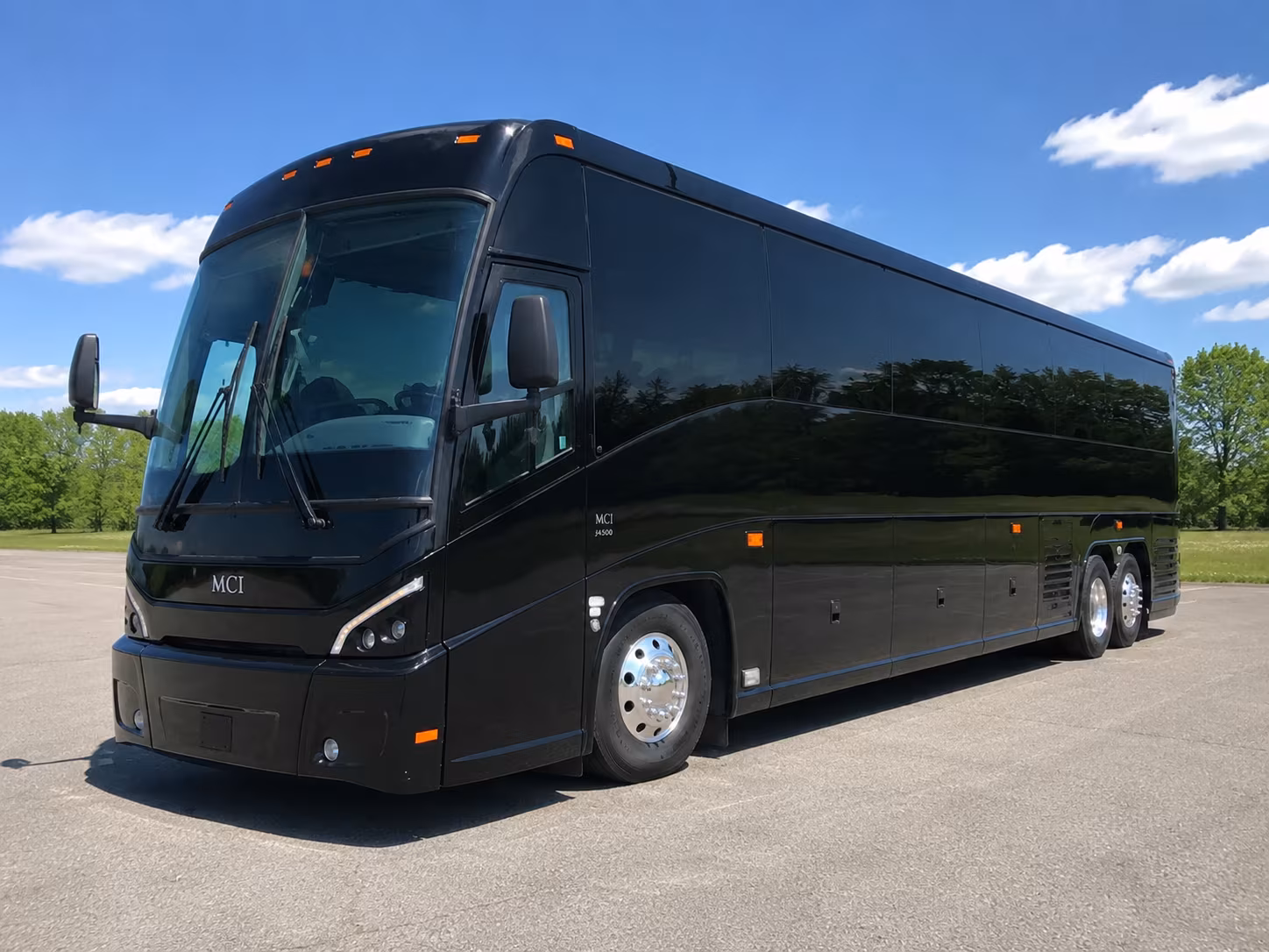 outdoor education buses to kensington metropark and maybury state park